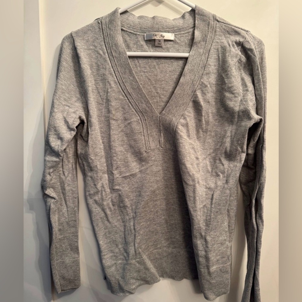 Gray V-Neck Lightweight Sweater Womens Medium